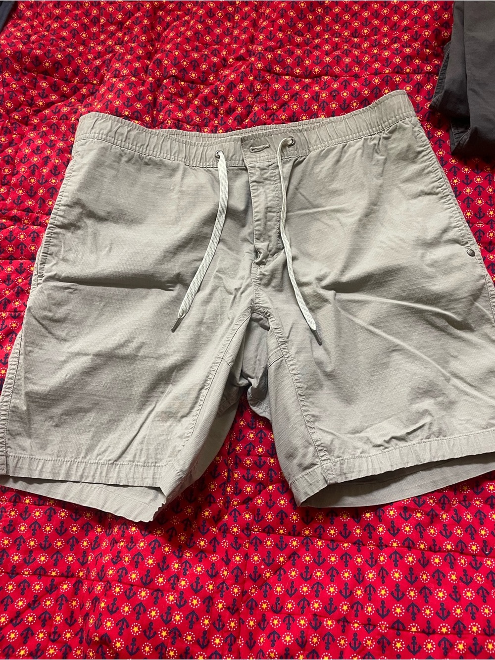 Vuori men’s shorts
